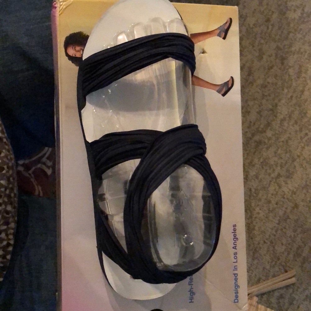 Skechers with Yoga Foam Sandals